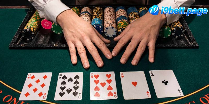 Luật Poker dễ hiểu cụ thể dành cho người mới